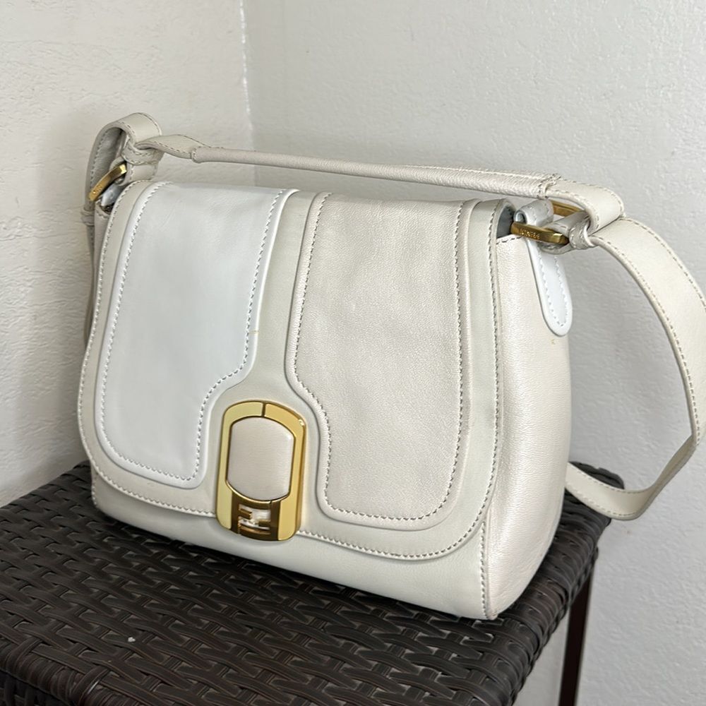 Fendi White Leather Shoulder Bag Gold FF Buckle Crossbody 🍀 - Picture 16 of 17
